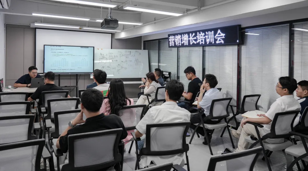 强强联手，共探新机遇 | 巨懂车副总裁带队莅临膜一姐参观交流