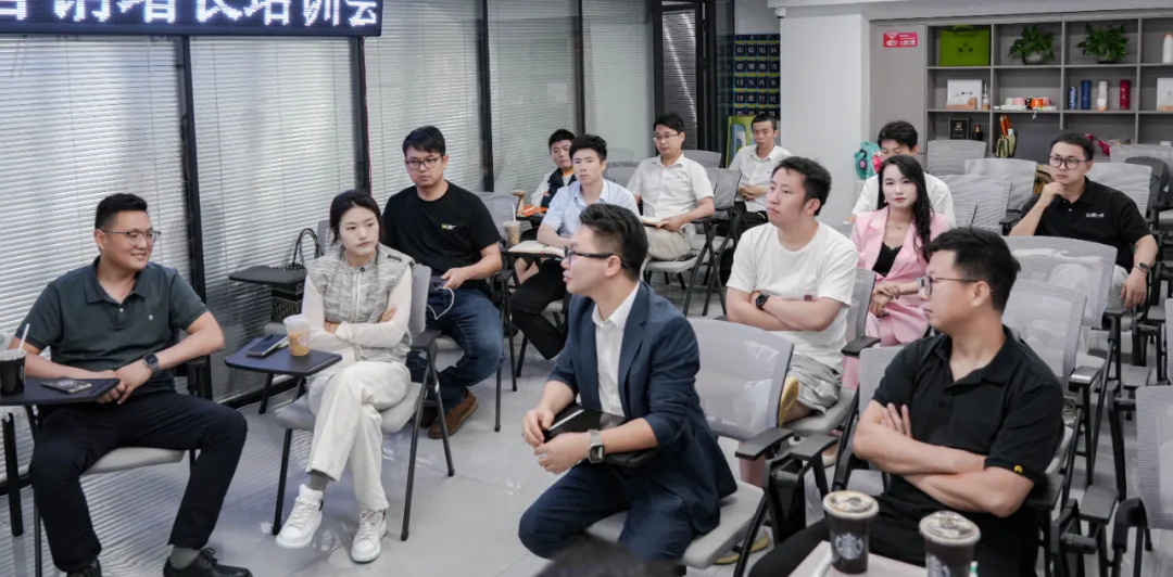 强强联手，共探新机遇 | 巨懂车副总裁带队莅临膜一姐参观交流