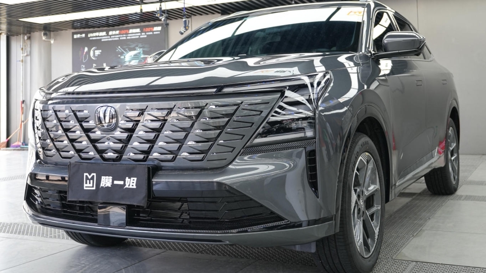 长安CS75 Plus贴装隐形车衣，选对TPU材质才能持久抗黄变