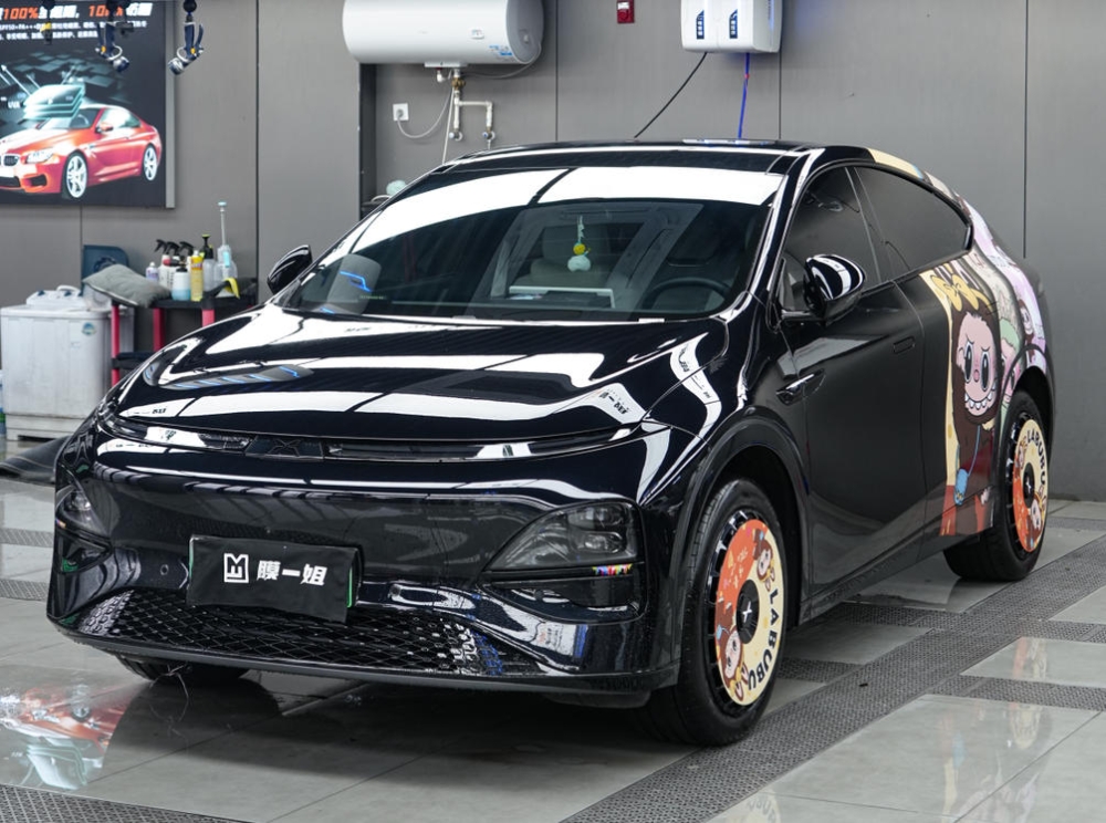 小鹏汽车改色膜选择：拉布布个性定制改色膜案例